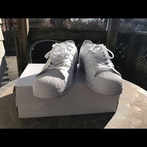 Adidas Superstar size 16